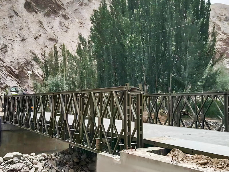 CB 100 Bailey Bridge Двухрядный однослойный окрашенный мост Bailey Bridge